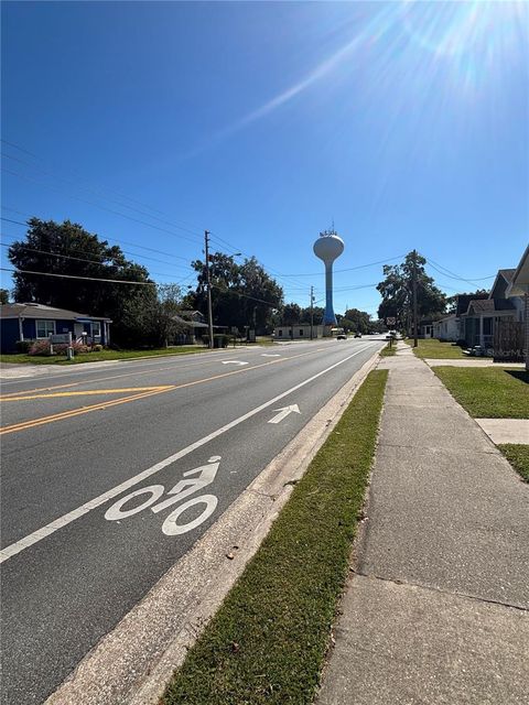 Tiny photo for 1024 NE 8th Avenue, Ocala, FL 34470 (MLS # OM712930)