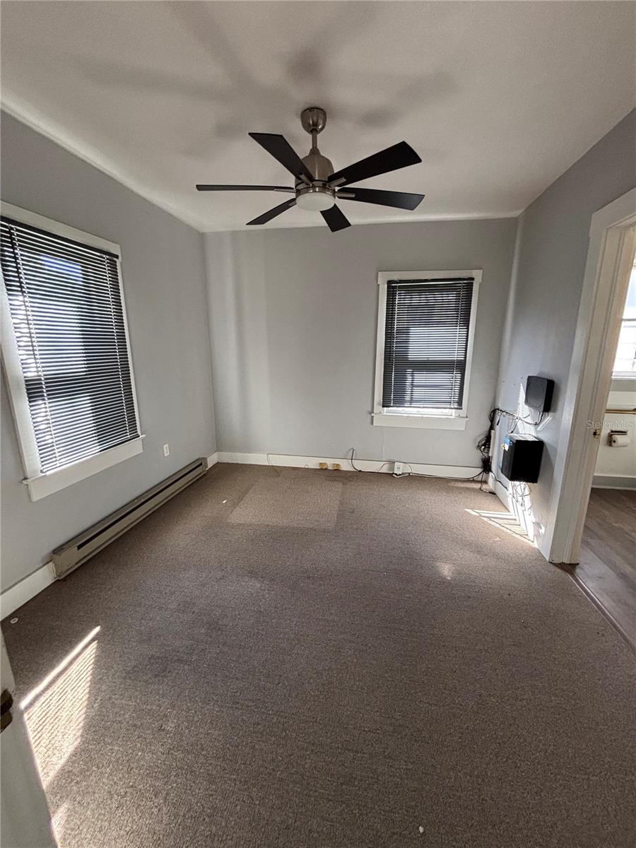 PALMERS ADD - Commercial Lease