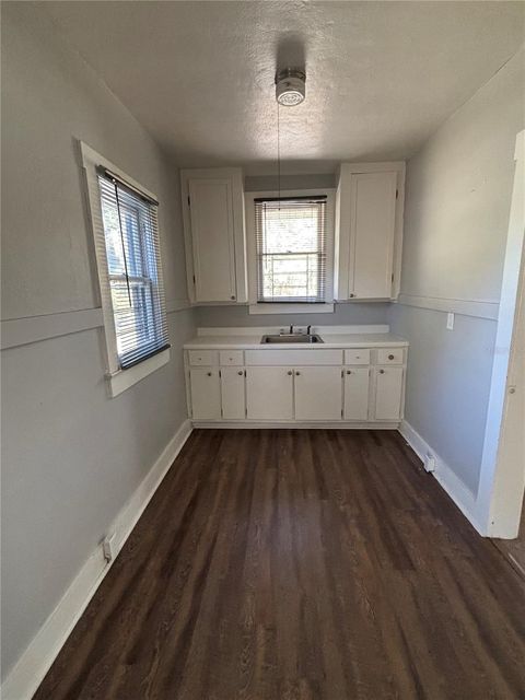 Tiny photo for 1024 NE 8th Avenue, Ocala, FL 34470 (MLS # OM712930)