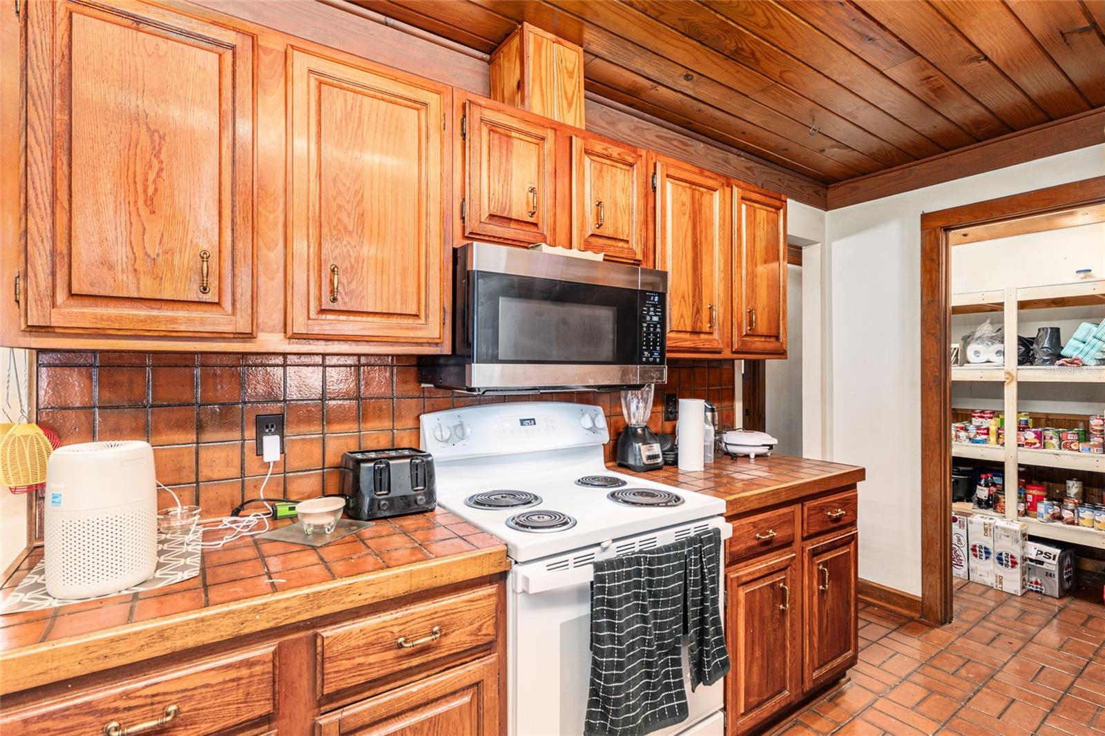 RED OAK FOREST - Residential