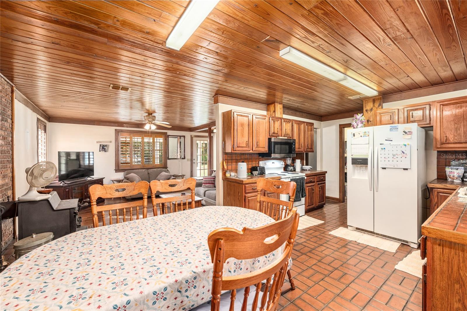 RED OAK FOREST - Residential