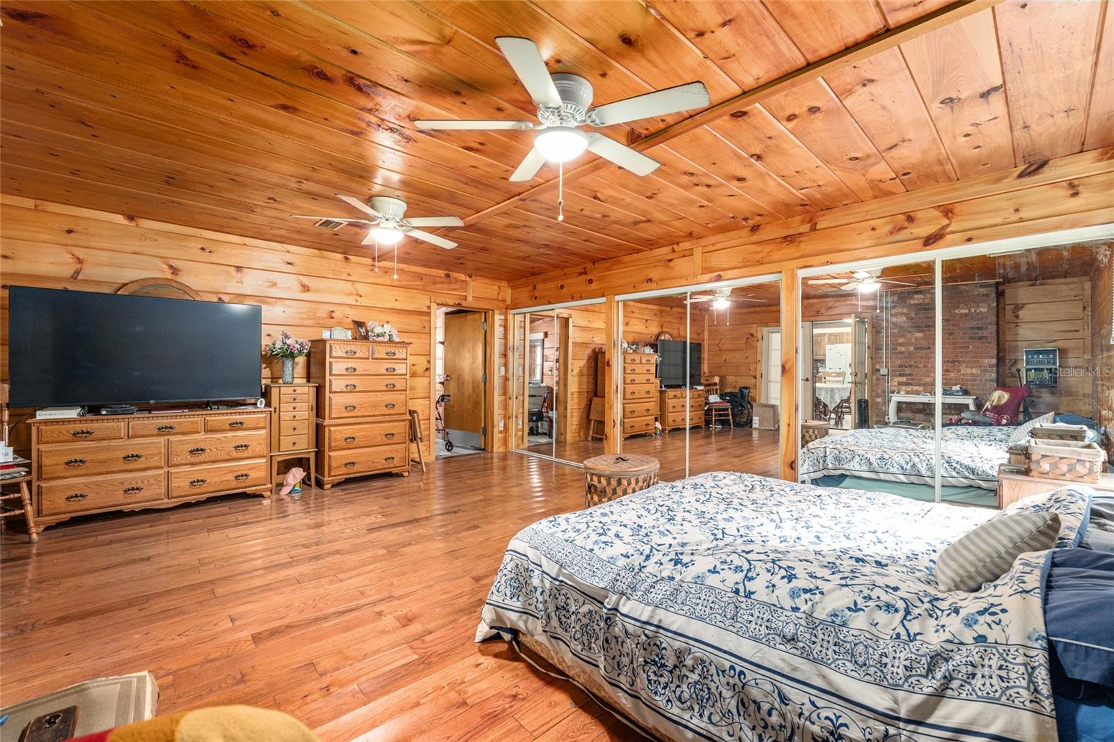 RED OAK FOREST - Residential