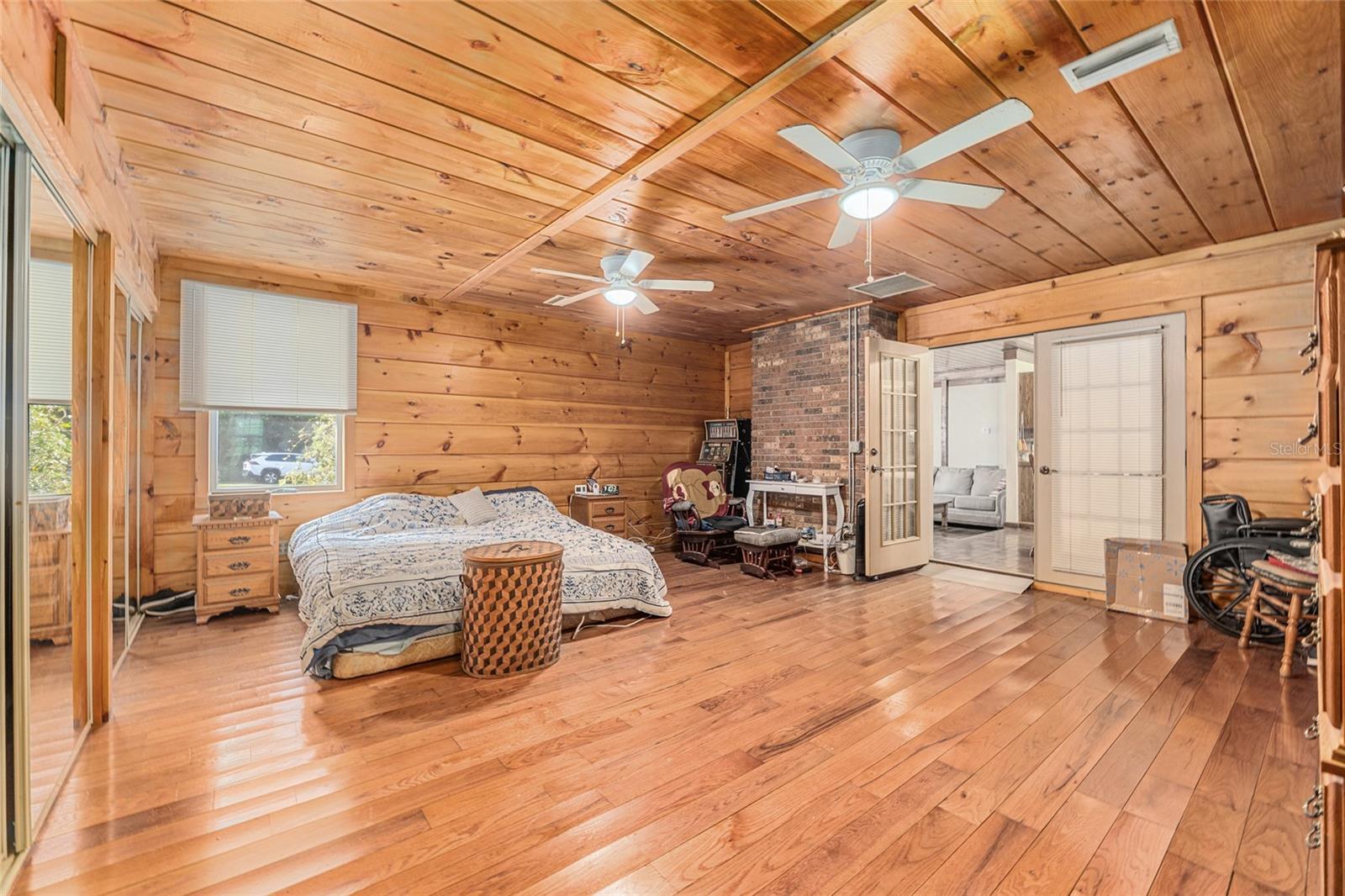 RED OAK FOREST - Residential