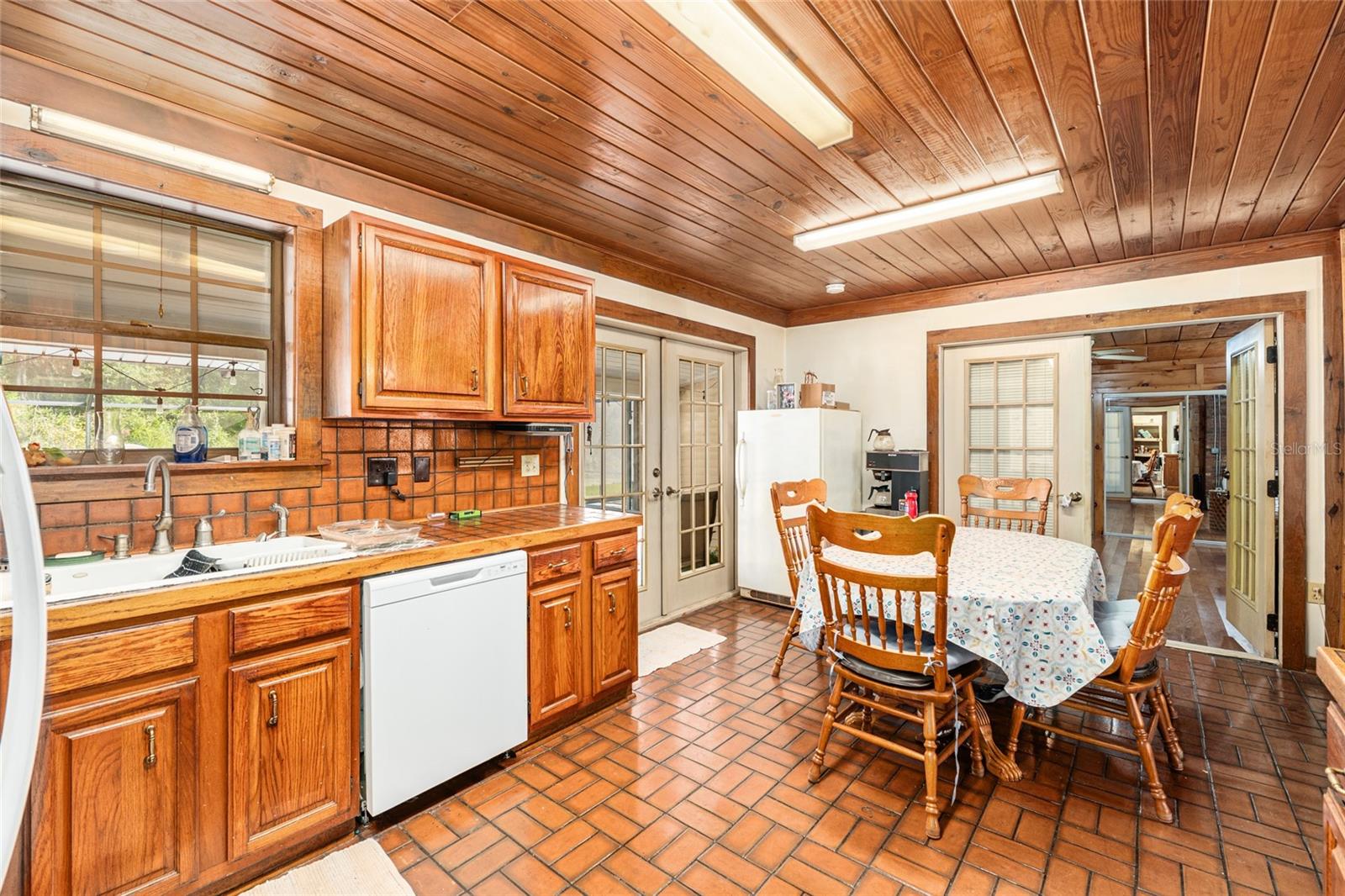 RED OAK FOREST - Residential