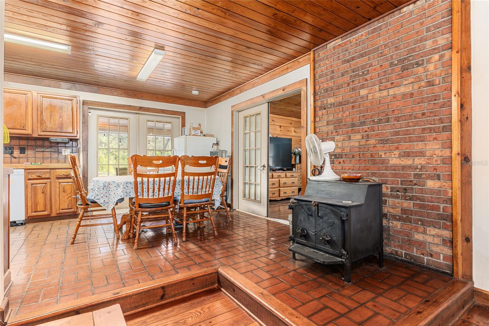 RED OAK FOREST - Residential