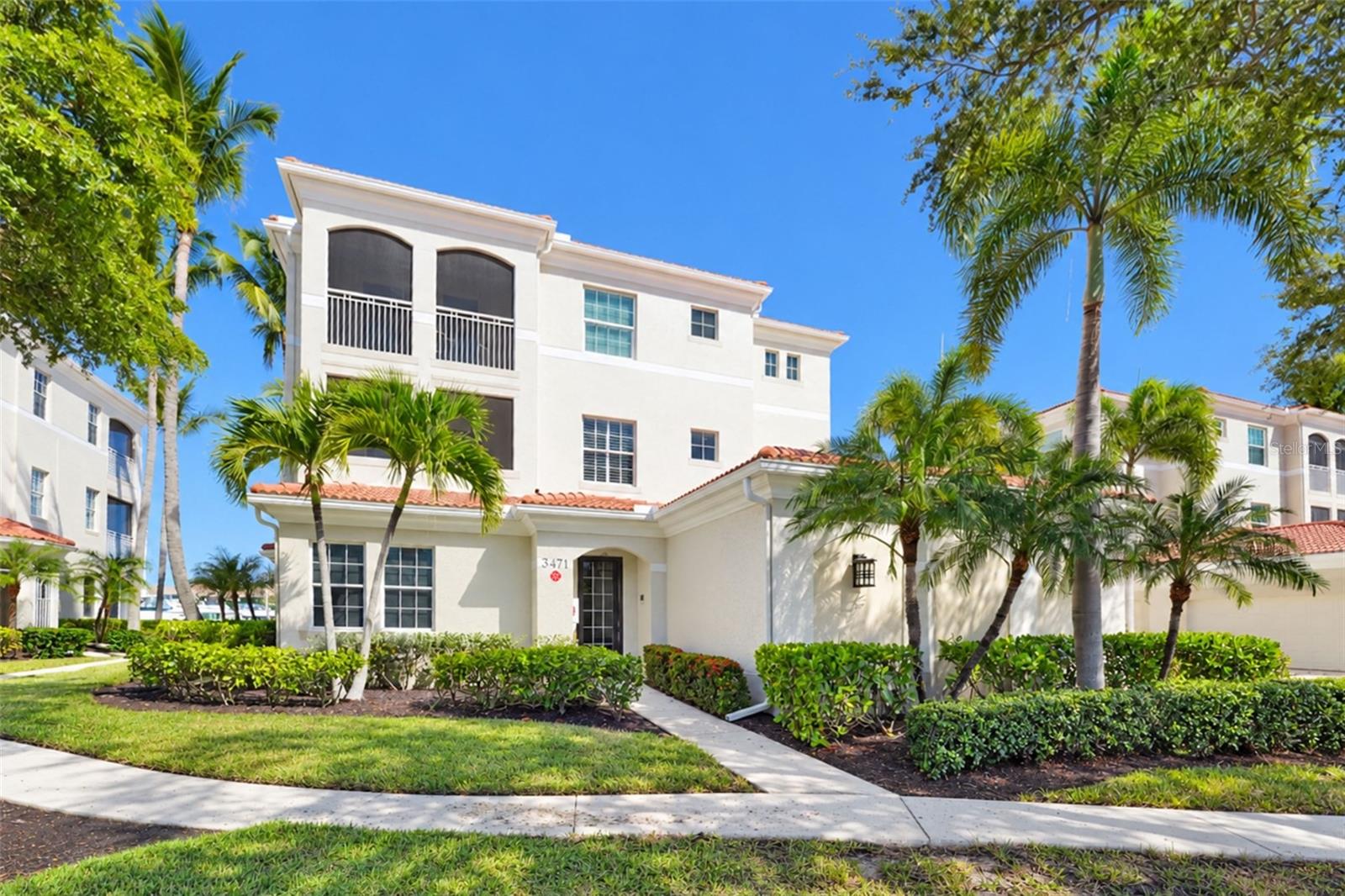 3471 SUNSET KEY CIRCLE 102