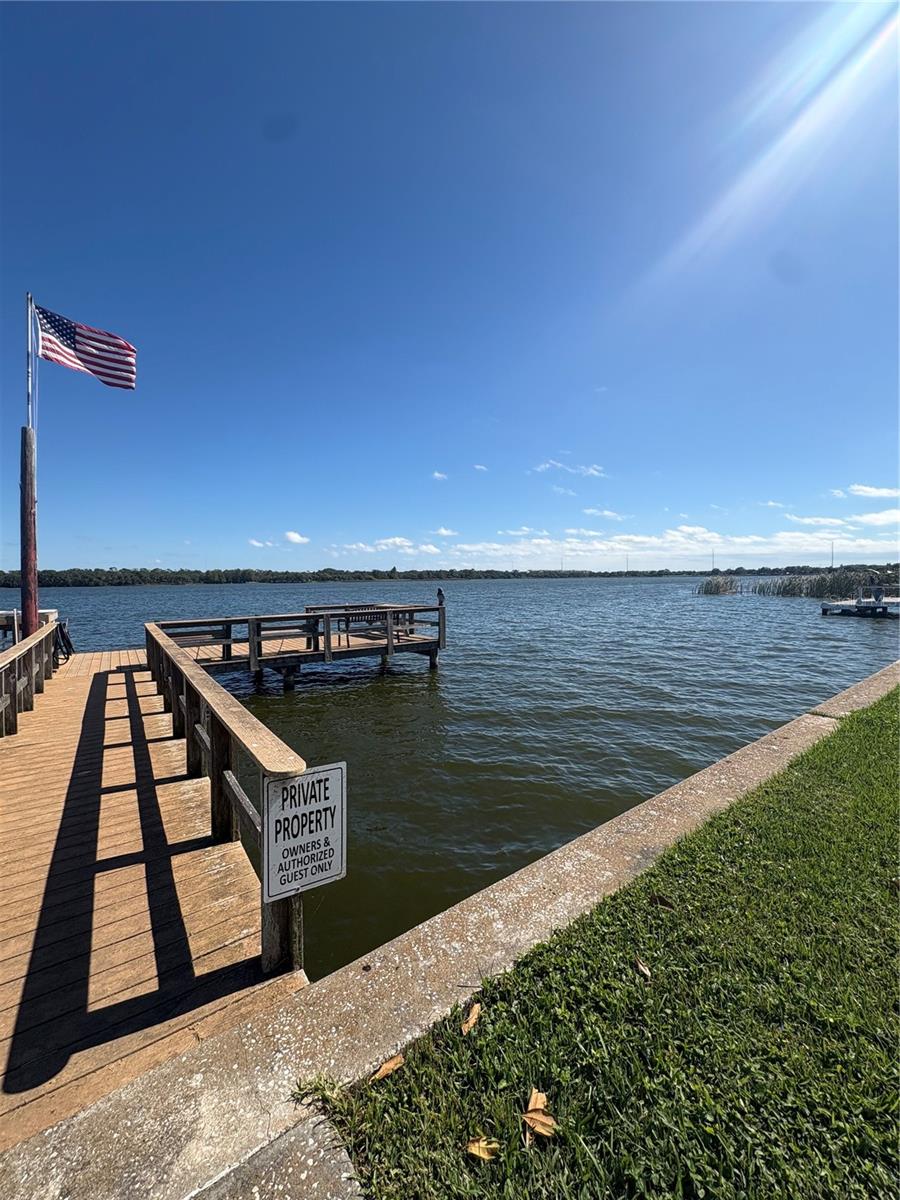 LAKE SEMINOLE ESTATES MOBILE HOME PARK - Residential