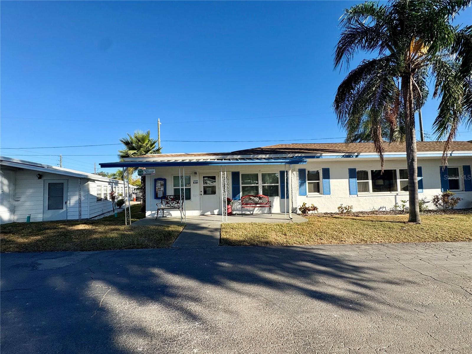 LAKE SEMINOLE ESTATES MOBILE HOME PARK - Residential