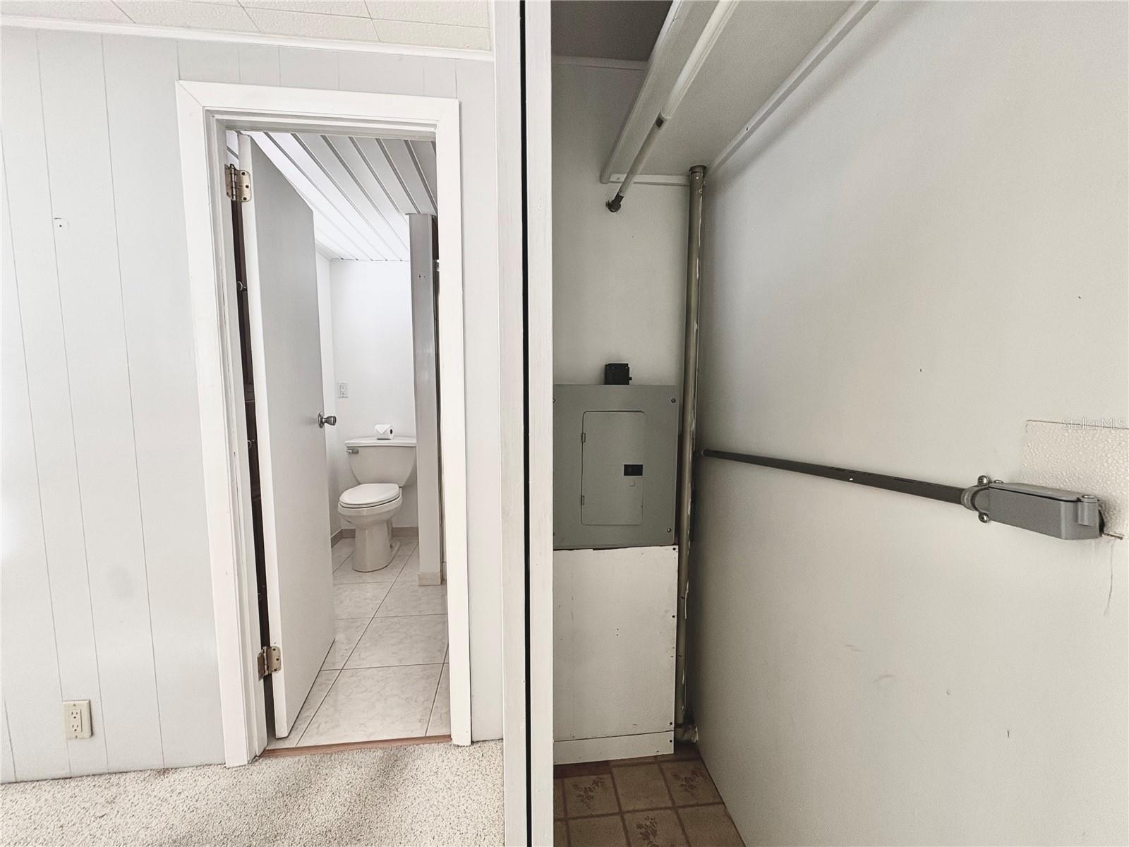 LAKE SEMINOLE ESTATES MOBILE HOME PARK - Residential