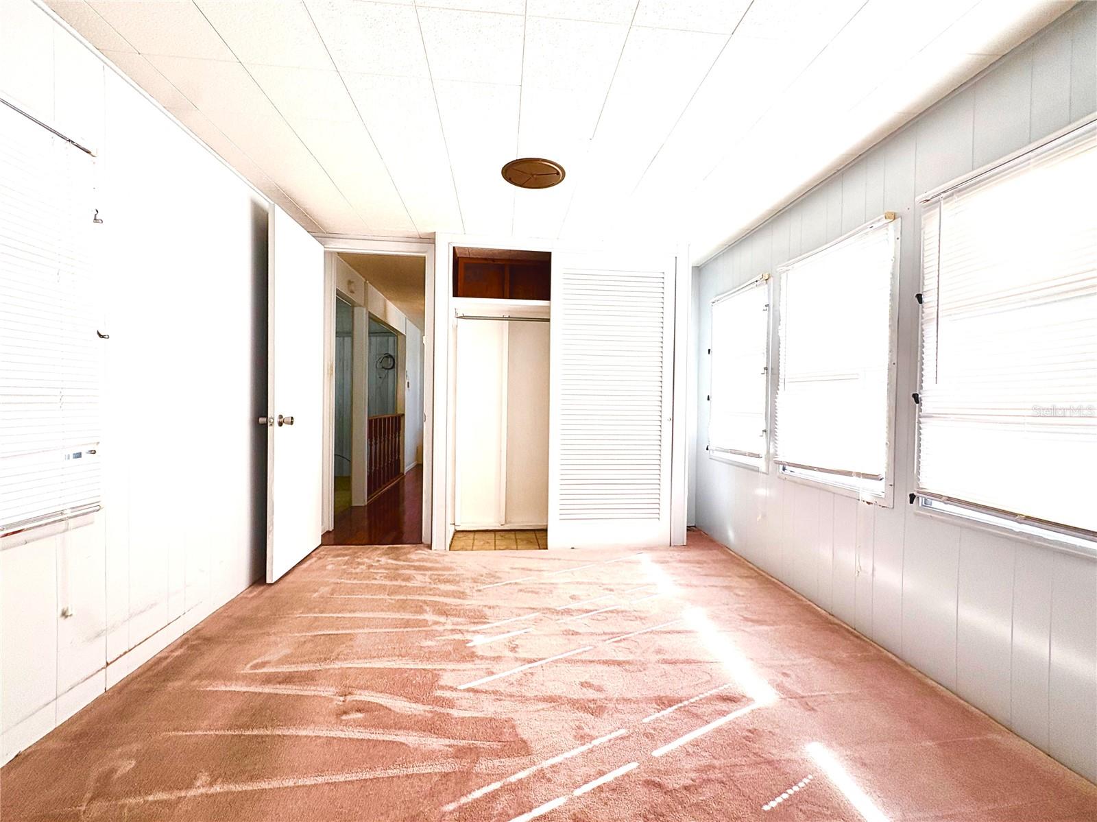 LAKE SEMINOLE ESTATES MOBILE HOME PARK - Residential