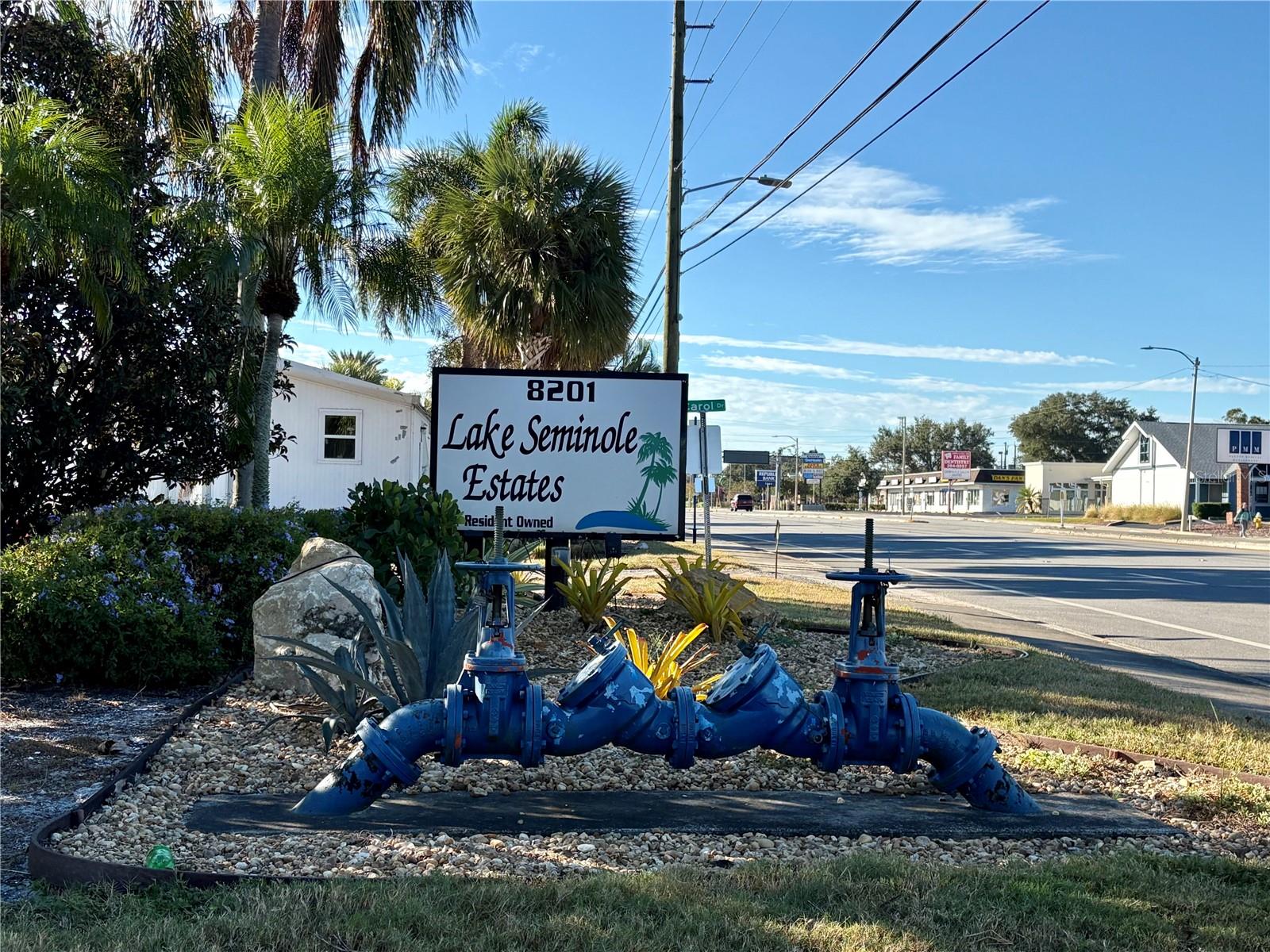 LAKE SEMINOLE ESTATES MOBILE HOME PARK - Residential