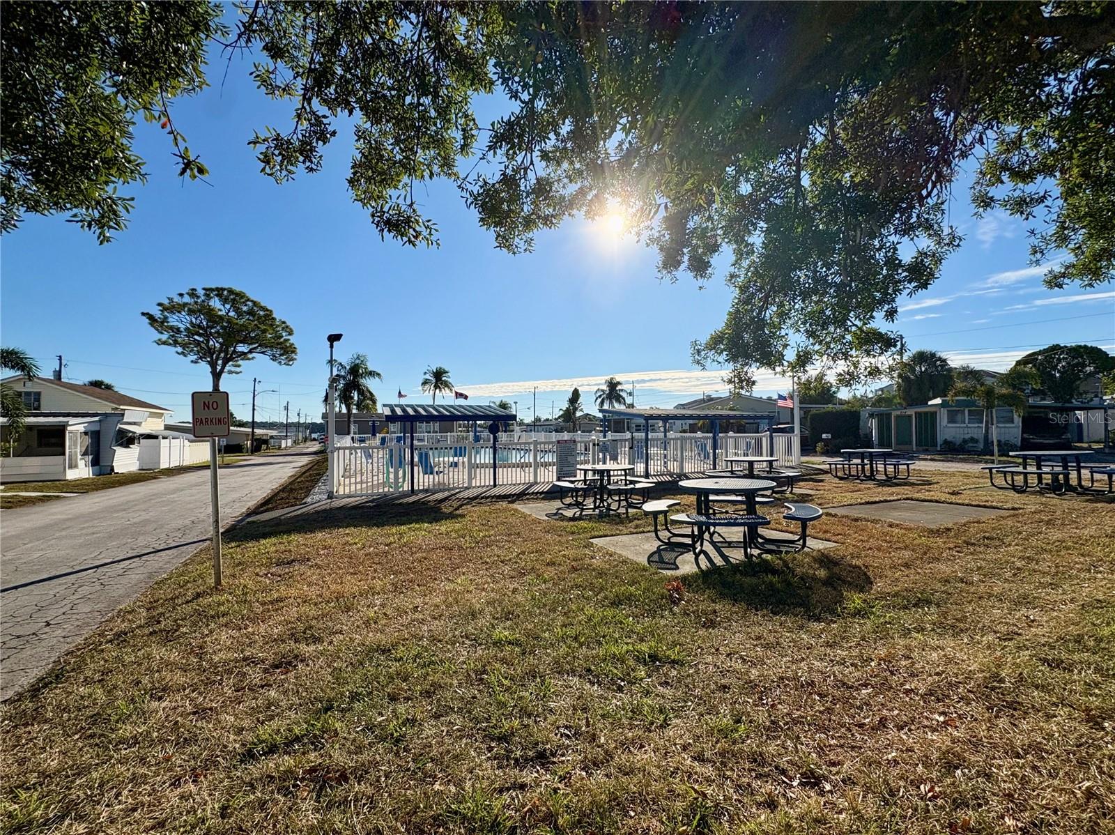 LAKE SEMINOLE ESTATES MOBILE HOME PARK - Residential