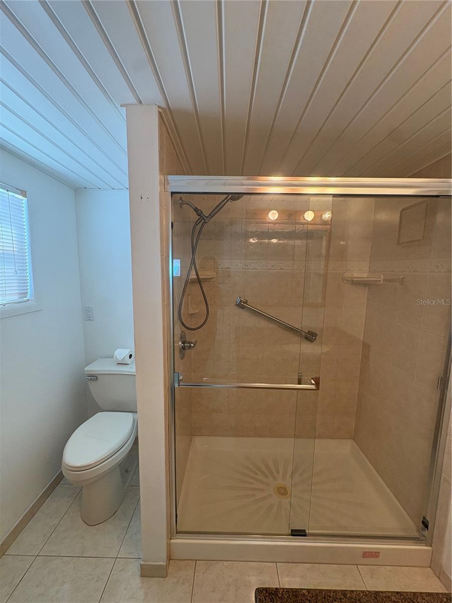 LAKE SEMINOLE ESTATES MOBILE HOME PARK - Residential