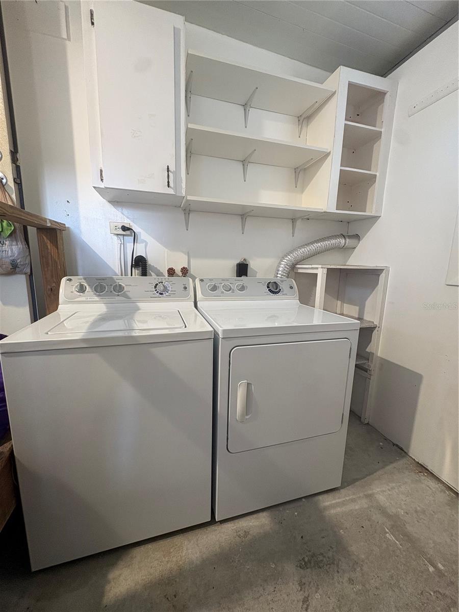 LAKE SEMINOLE ESTATES MOBILE HOME PARK - Residential