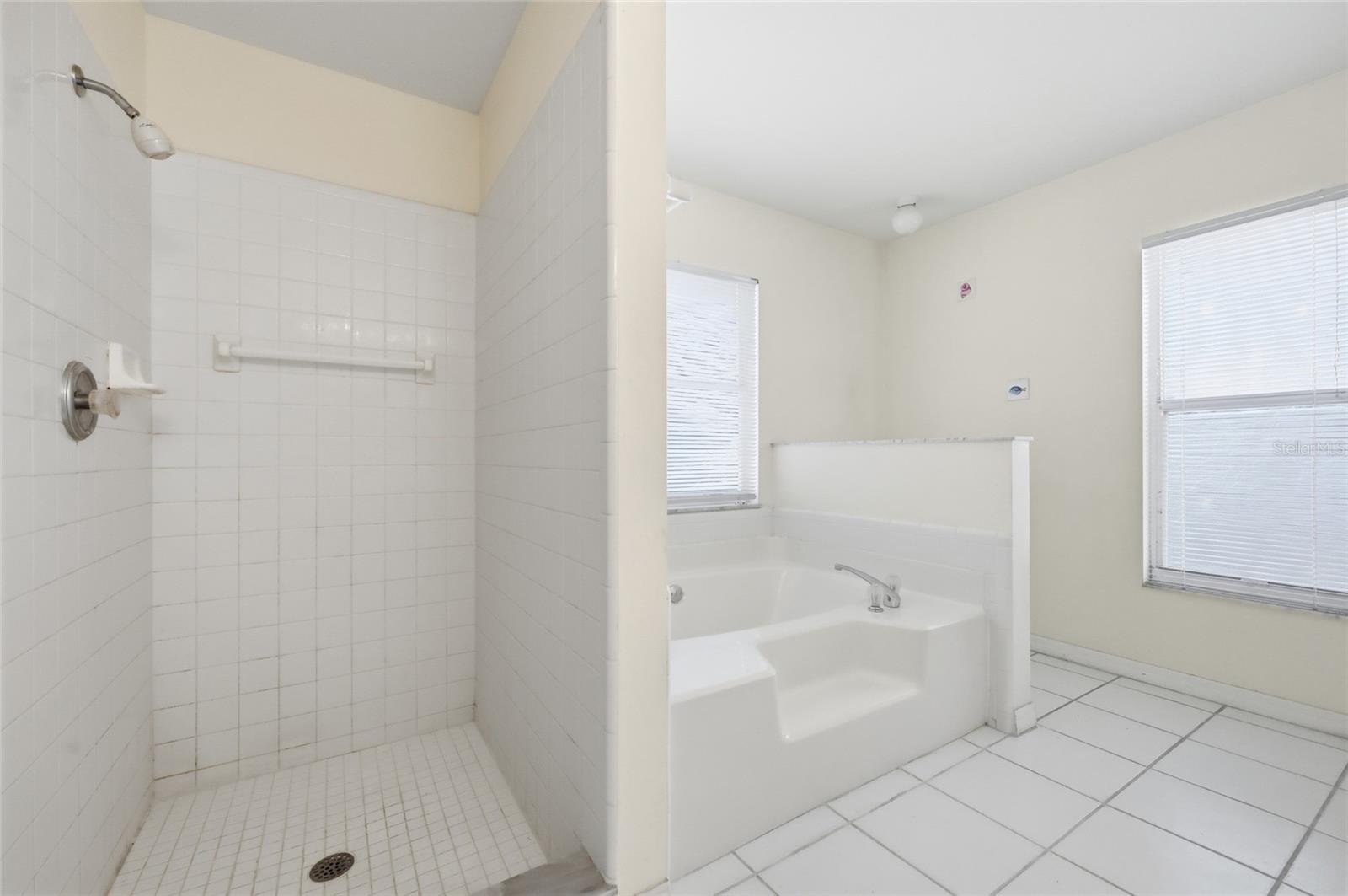 INDIAN POINT PH 1 - Residential