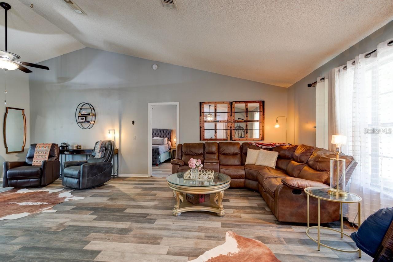 DELTONA LAKES UNIT 36 - Residential