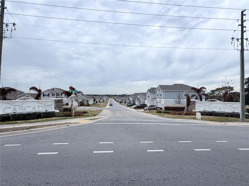 Photo of 824 Horsetail Drive, Davenport, FL 33837 (MLS # G5108114)