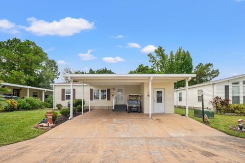 A home in DAVENPORT