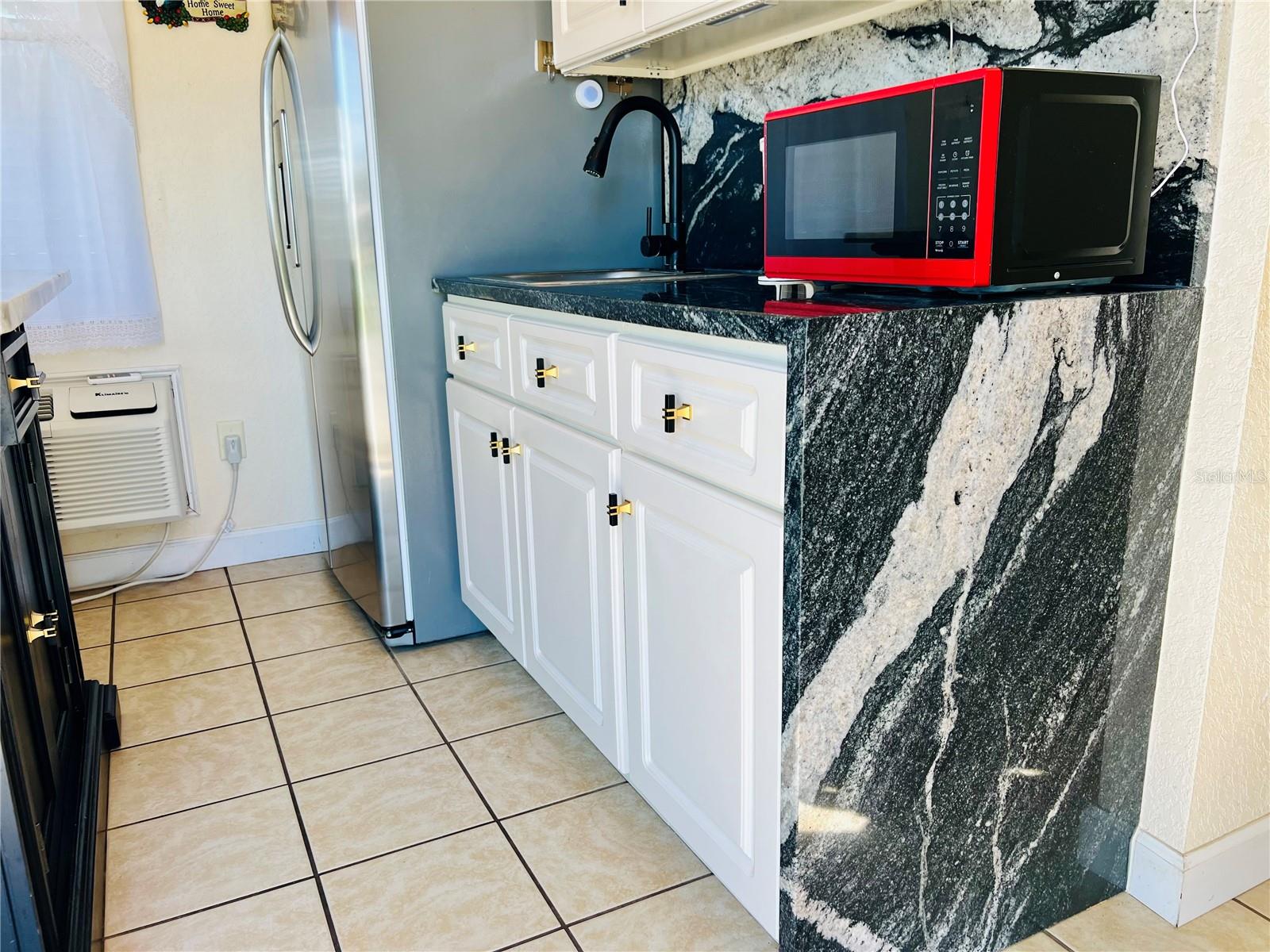 FLORIDA GRANDE MOTOR COACH RESIDENCE - Land