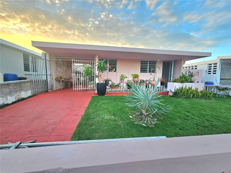Beautiful home in Luquillo, Puerto Rico, filled with abundant natural light and surrounded by a variety of fruit trees and ornamental plants that create a serene and inspiring environment. A unique decorative wall evokes the essence of Pompeii, the ancient Italian city, adding character and timeless charm.

Conveniently located to easy acces (walking distance) to supermarkets, schools, parks, pickleball, tennis and basketball courts, pharmacies, and a wide selection of fast-food and gourmet restaurants. Just steps away from Luquillo’s most beautiful beaches, including La Pared, Balneario La Monserrate, and Playa Azul, and minutes from the famous Luquillo Kioskos.

Quick access to Highway #3. Approximately 15 minutes to El Yunque National Forest, 38 minutes to Luis Muñoz Marin International Airport, and 31 minutes to the Ceiba Ferry Terminal (Vieques & Culebra) and José Aponte de la Torre Airport.