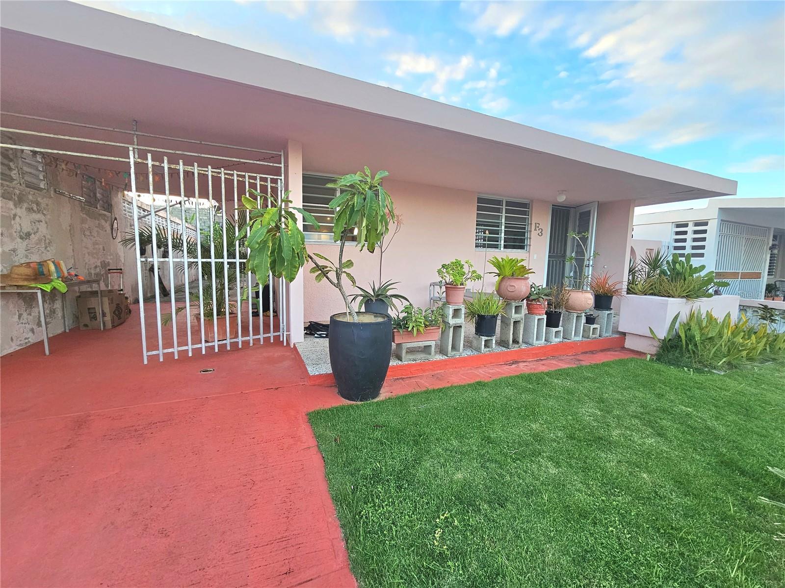 BRISAS DEL MAR - Residential