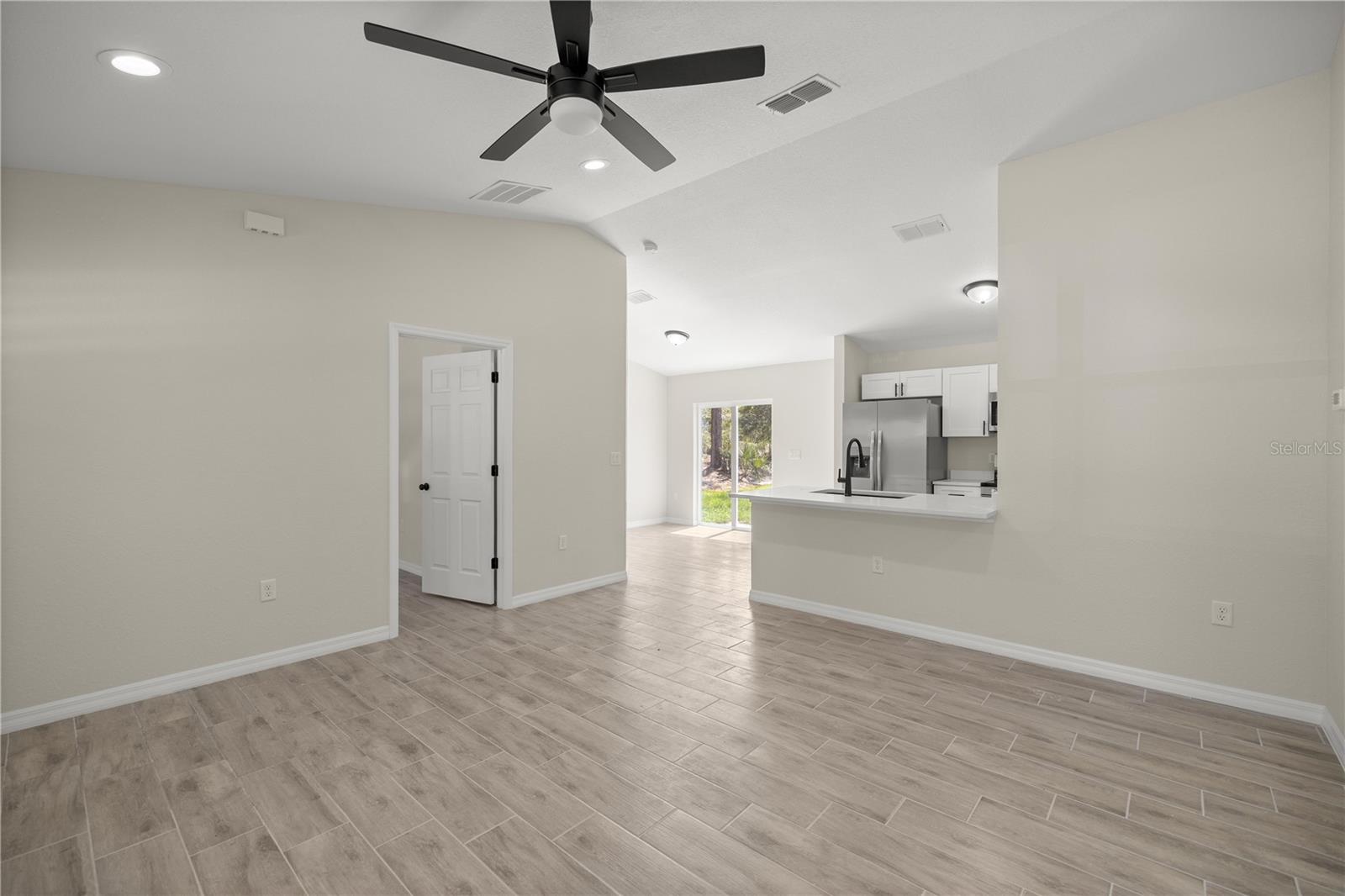 RAINBOW PARK 02 - Residential