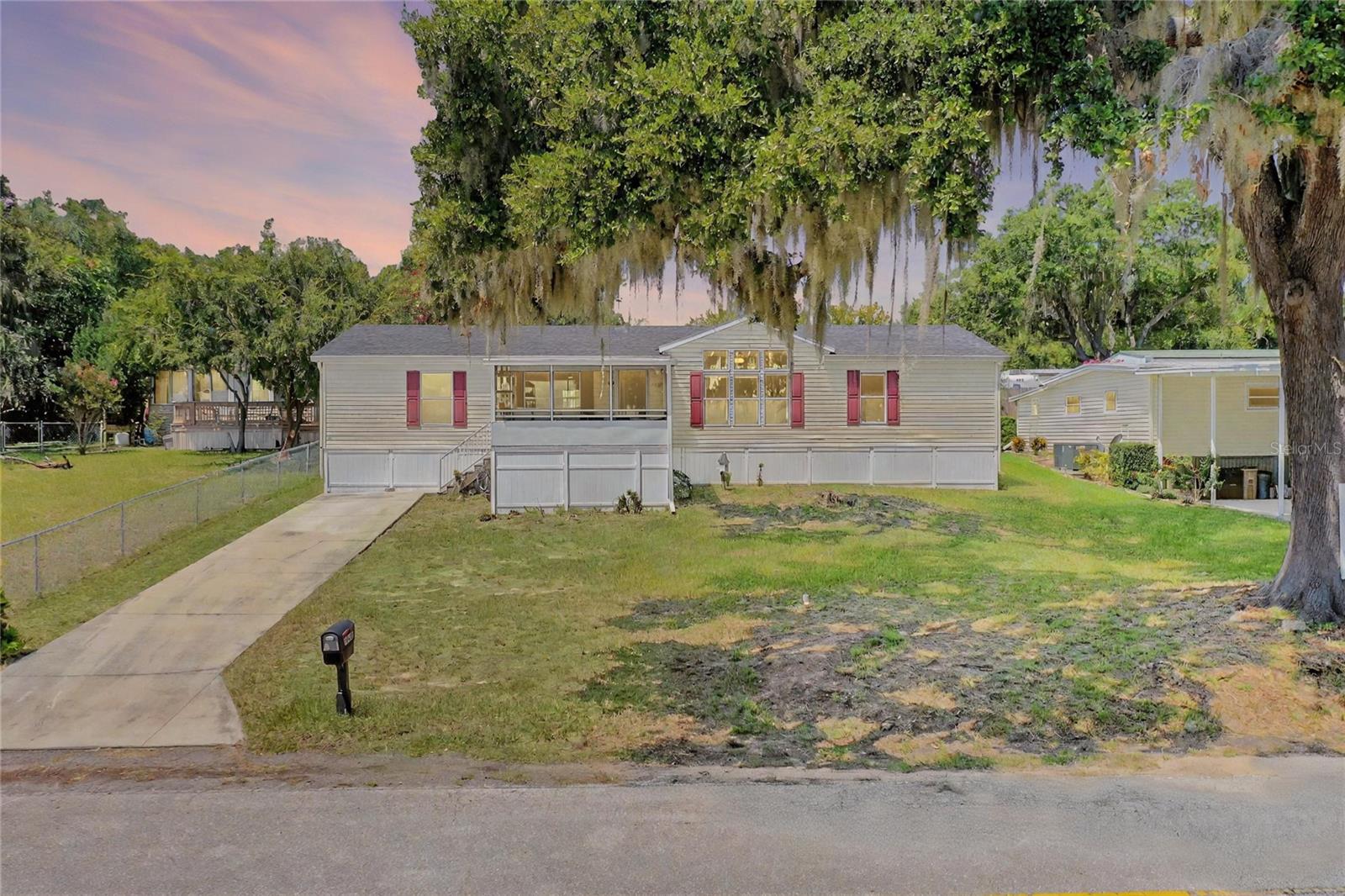 MONTVERDE MOBILE HOME SUB - Residential