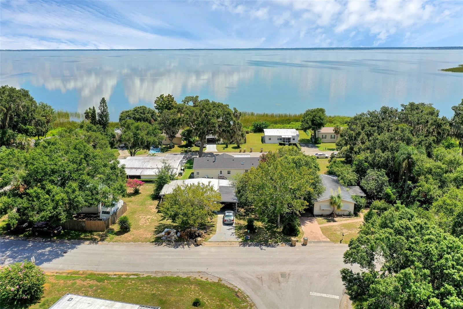 MONTVERDE MOBILE HOME SUB - Residential