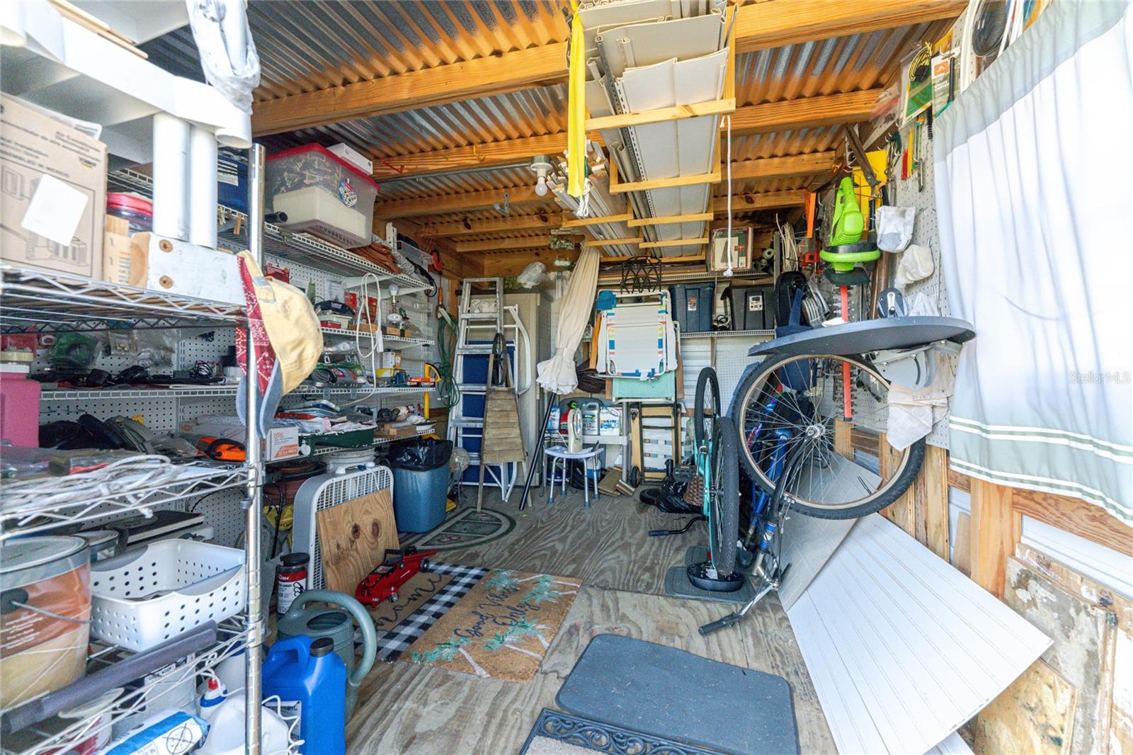 HOLIDAY PARK - Residential