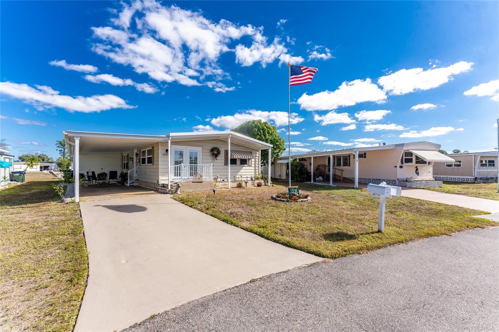 HOLIDAY PARK - Residential