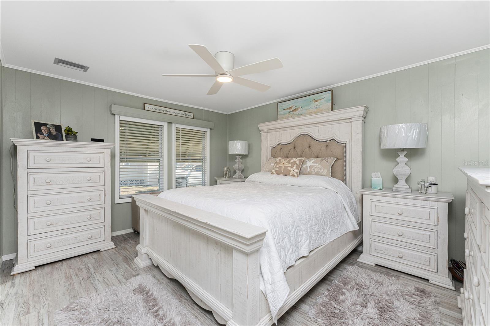 HOLIDAY PARK - Residential