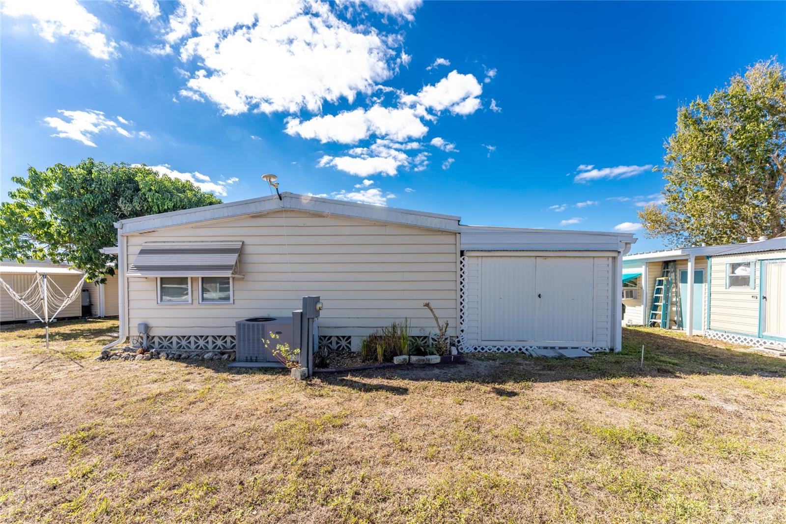 HOLIDAY PARK - Residential