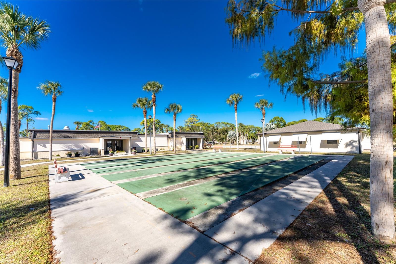 HOLIDAY PARK - Residential