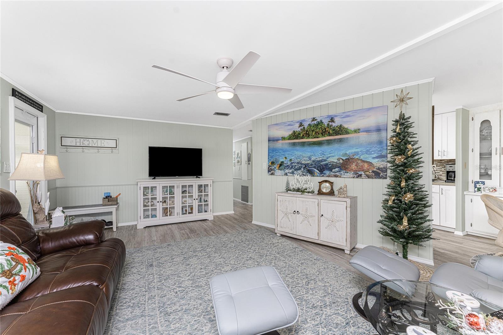 HOLIDAY PARK - Residential