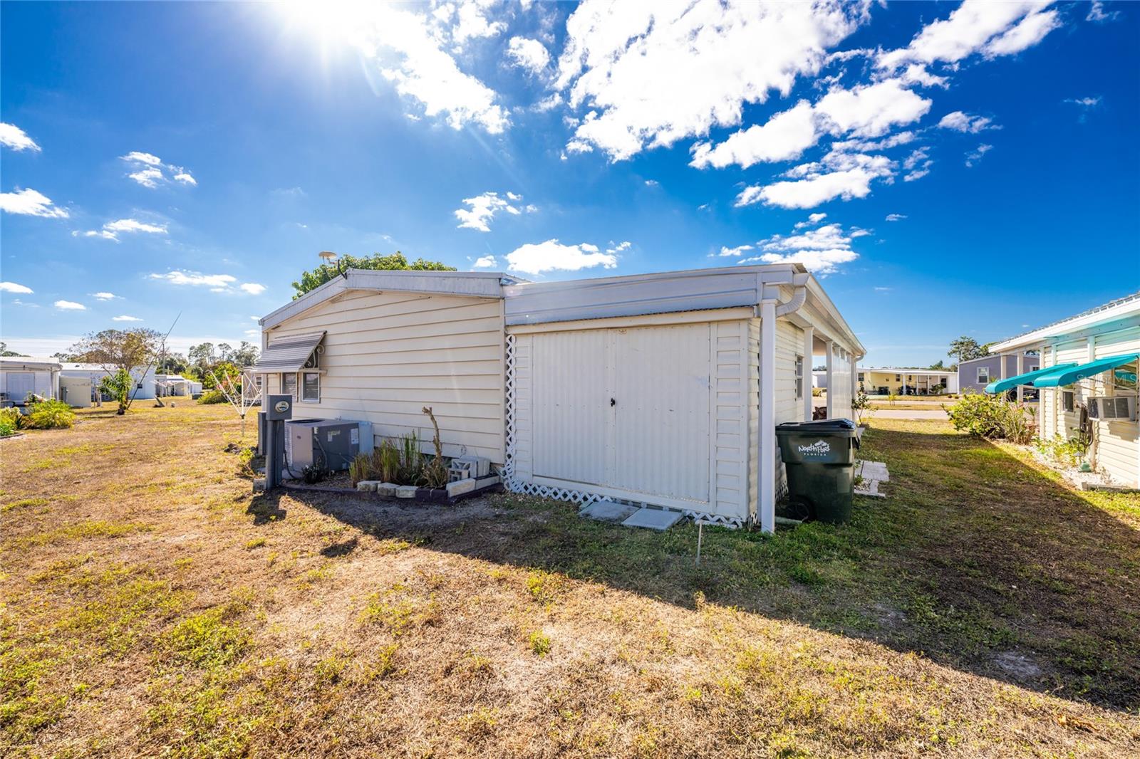 HOLIDAY PARK - Residential