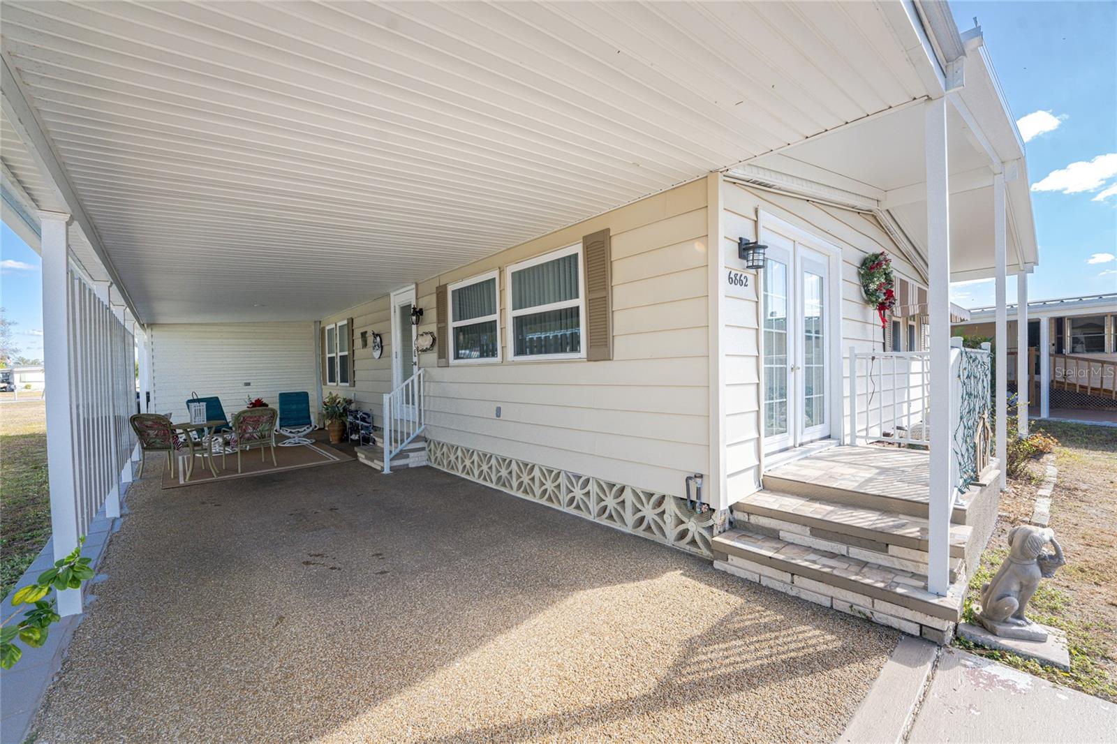 HOLIDAY PARK - Residential