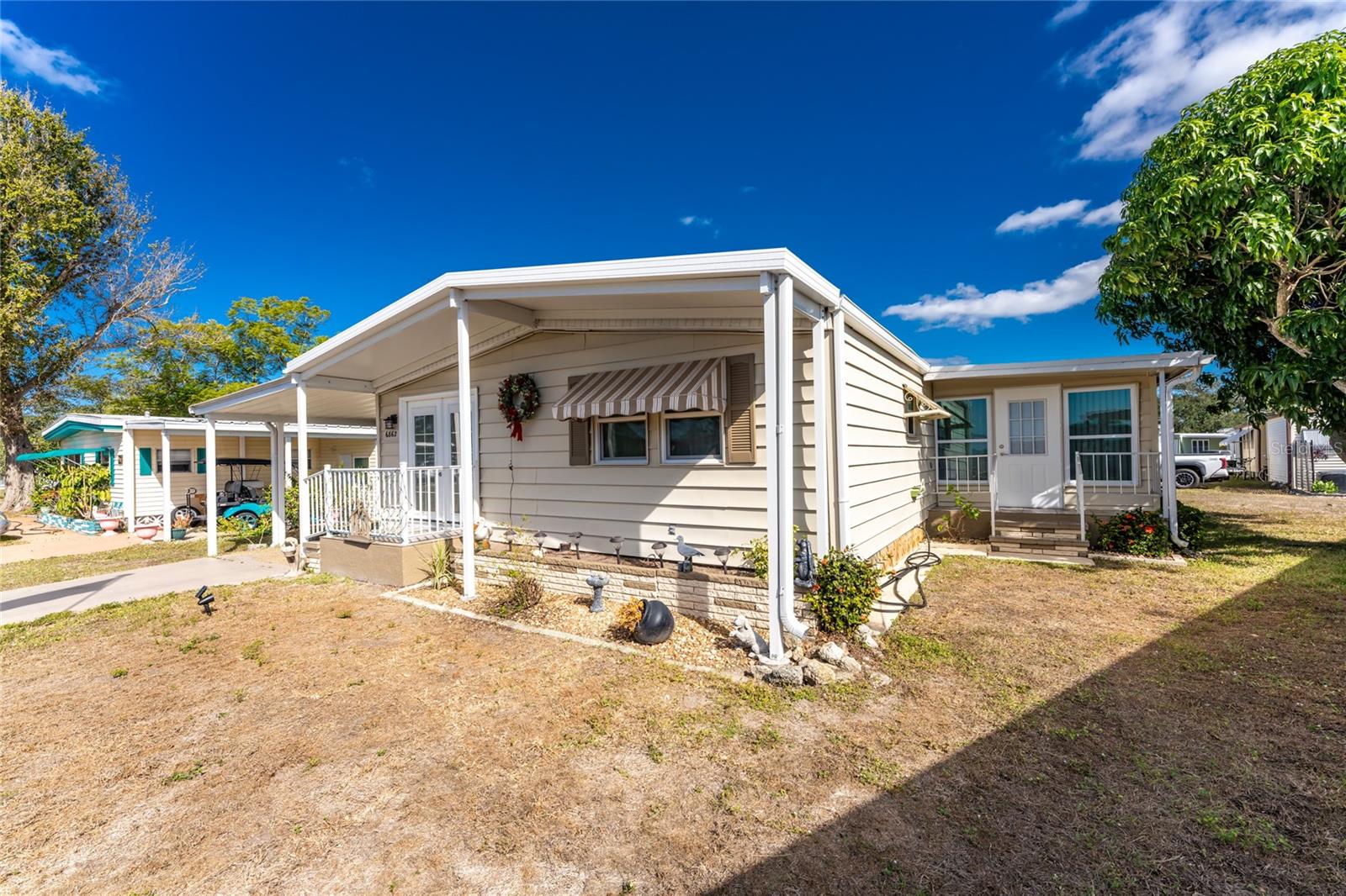 HOLIDAY PARK - Residential