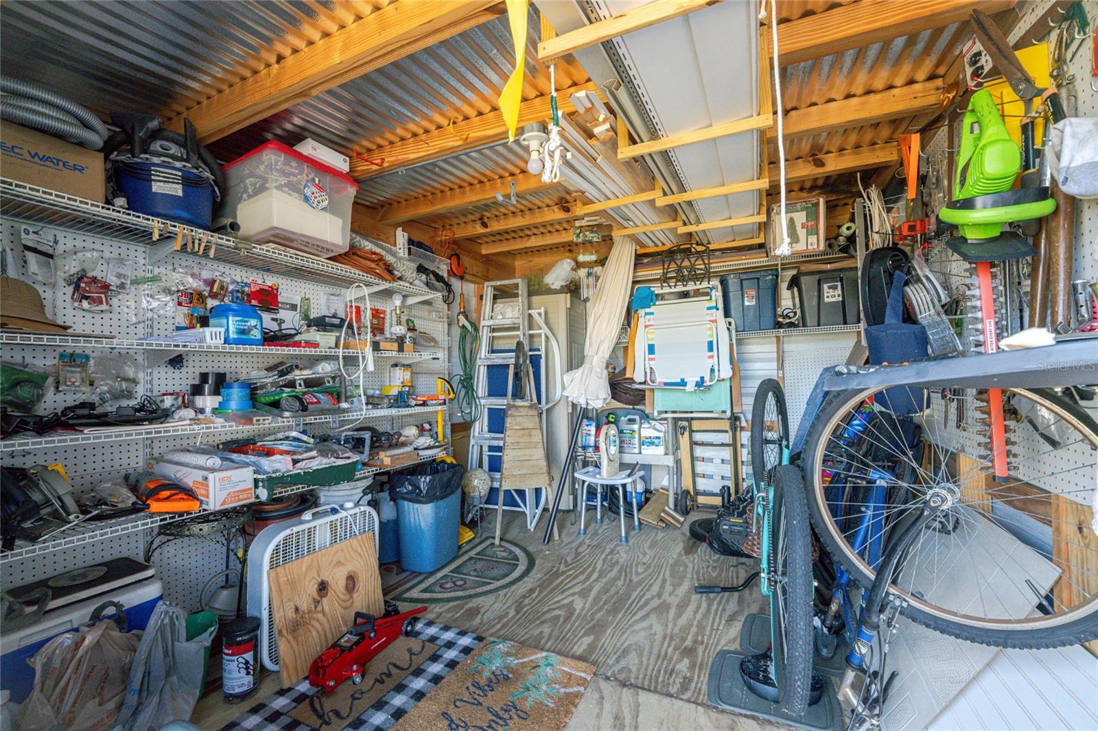 HOLIDAY PARK - Residential