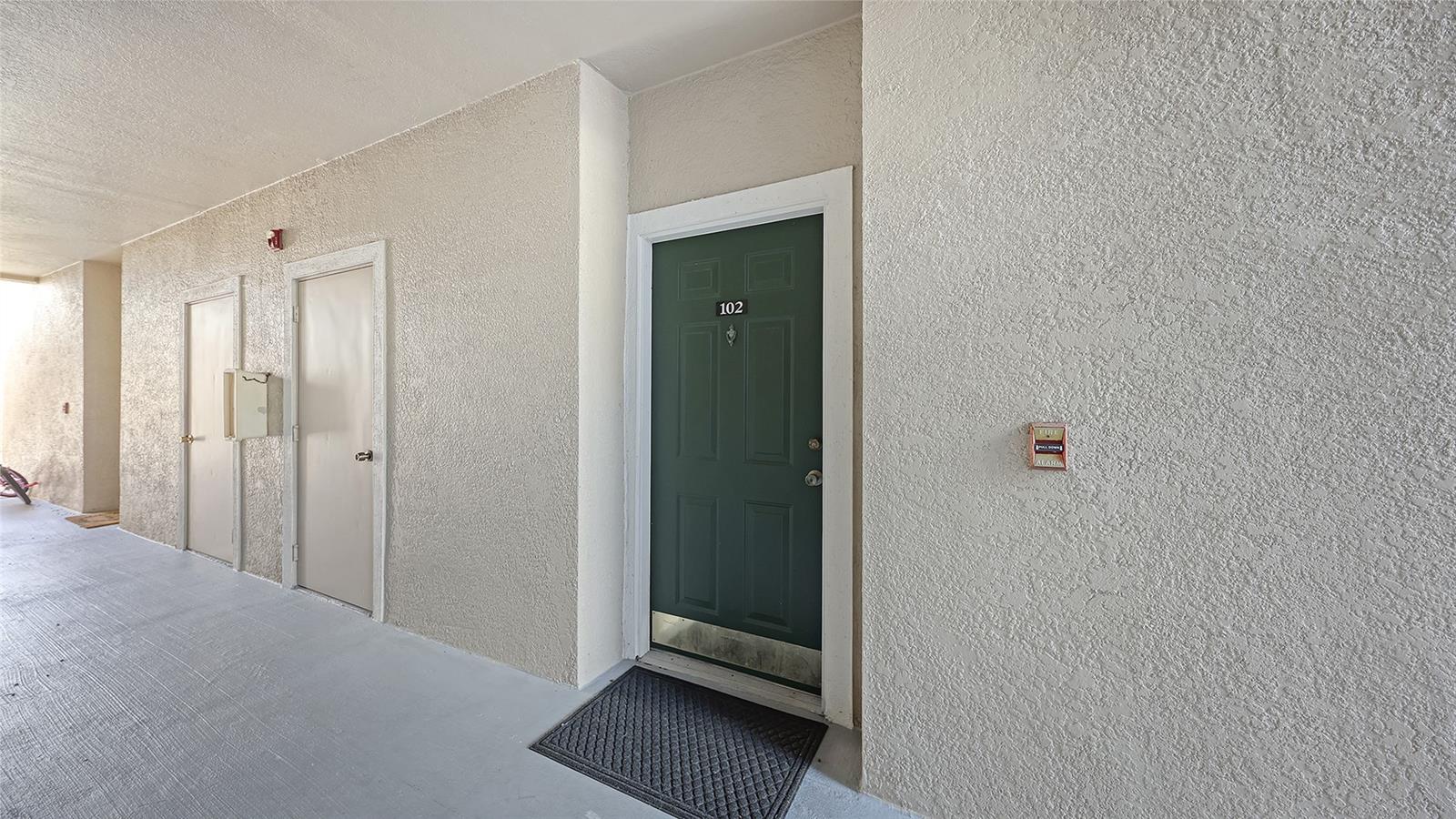 5180 NORTHRIDGE ROAD 102