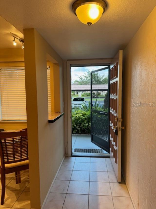 105 LAKEVIEW WAY 105