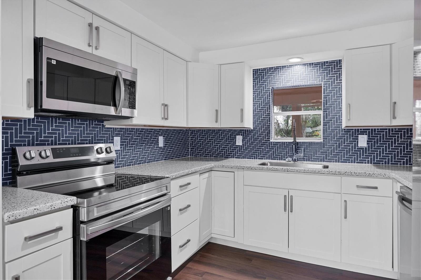 HOLIDAY HEIGHTS 2ND ADD - Residential