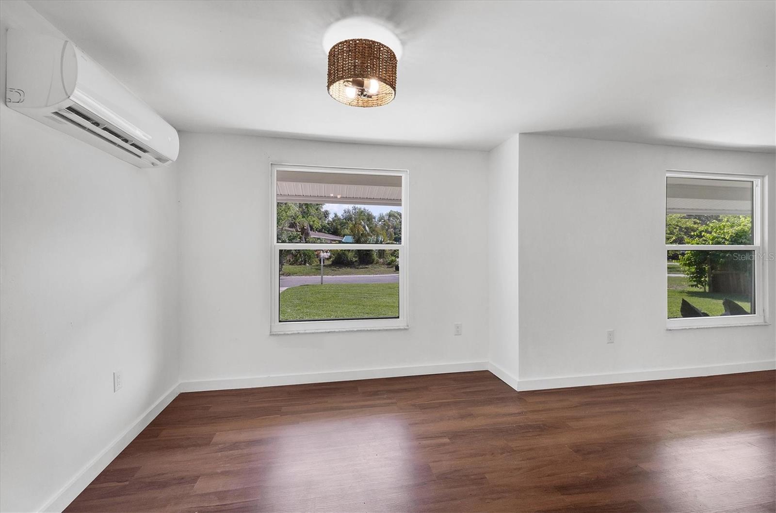 HOLIDAY HEIGHTS 2ND ADD - Residential