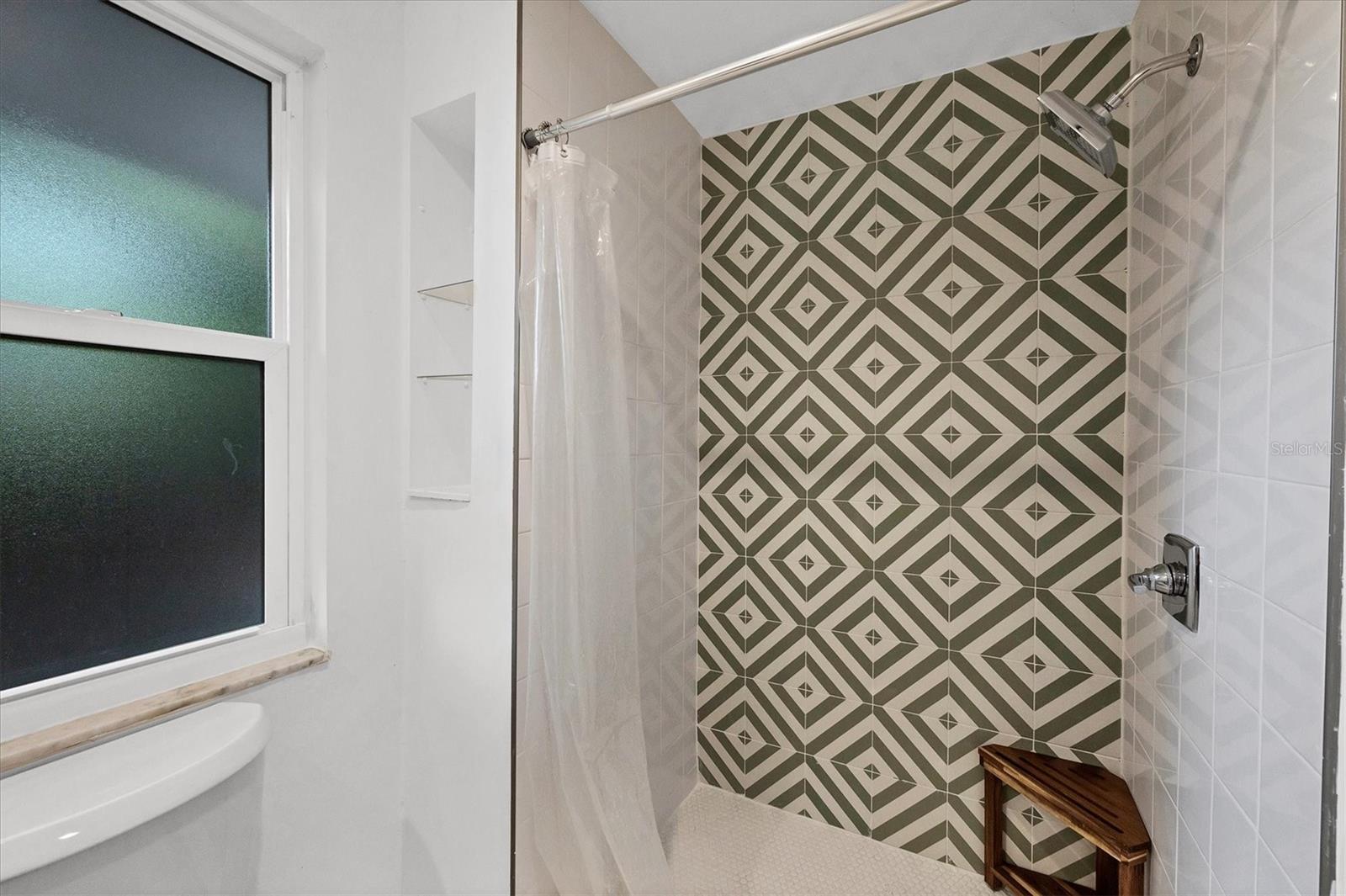 HOLIDAY HEIGHTS 2ND ADD - Residential