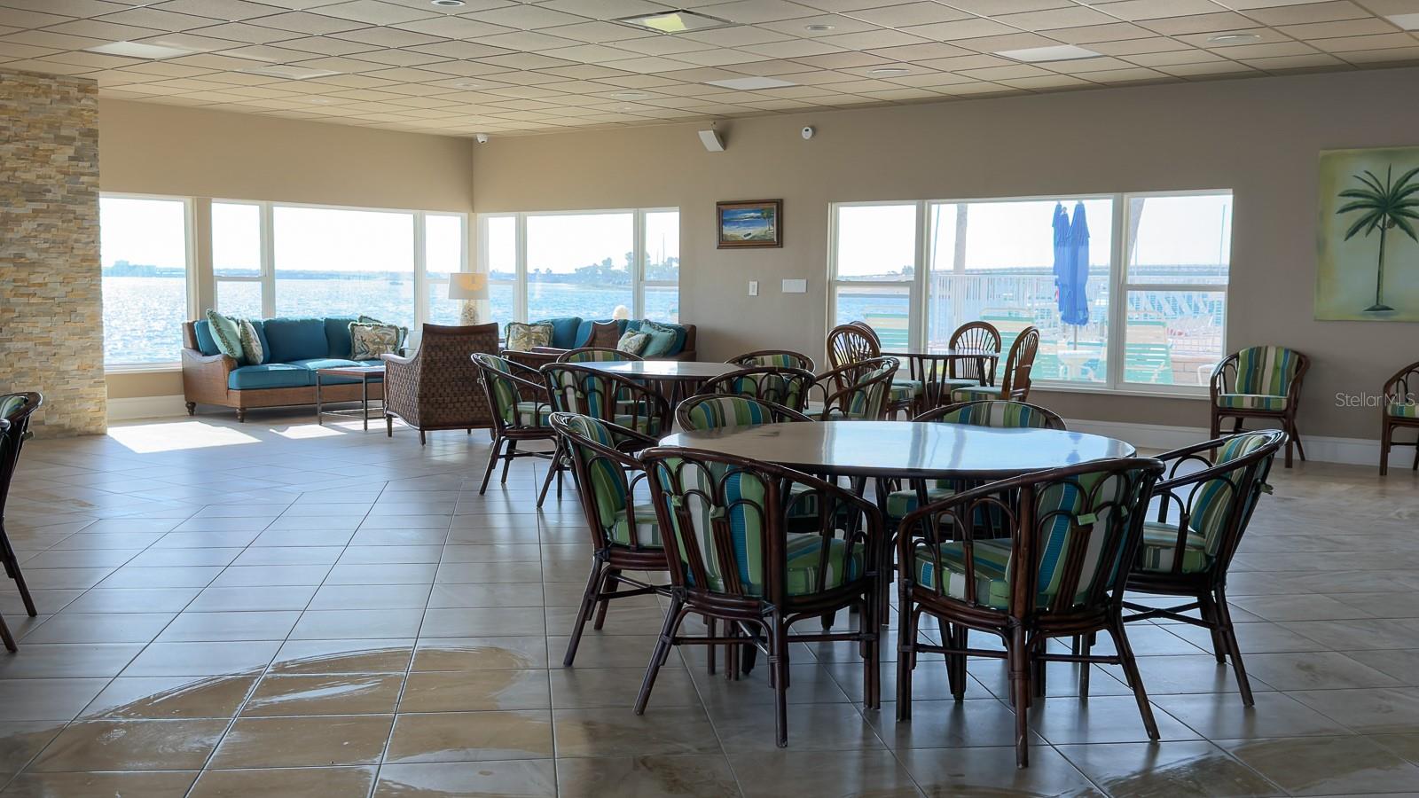 ROYAL STEWART ARMS - Residential