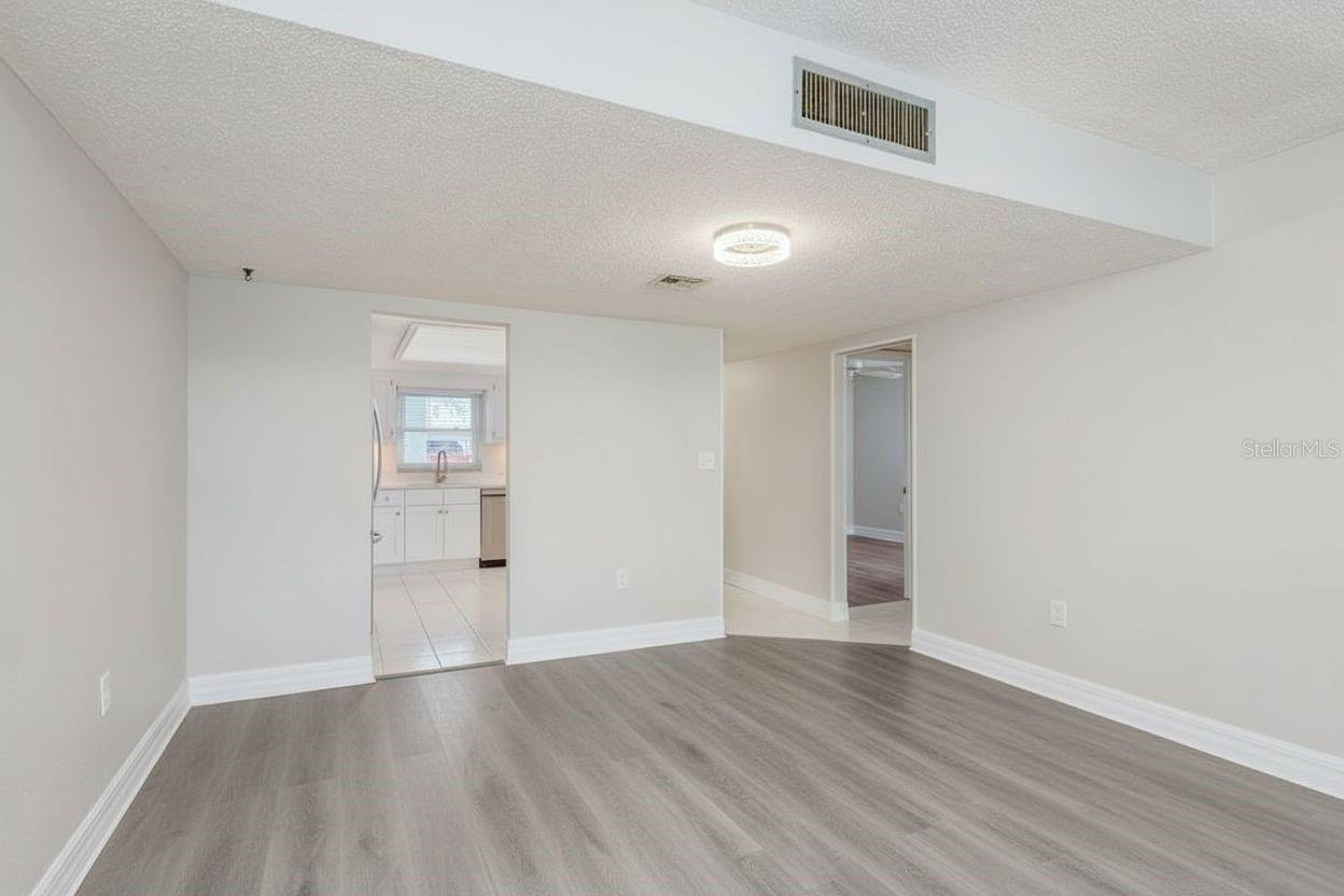 ROYAL STEWART ARMS - Residential