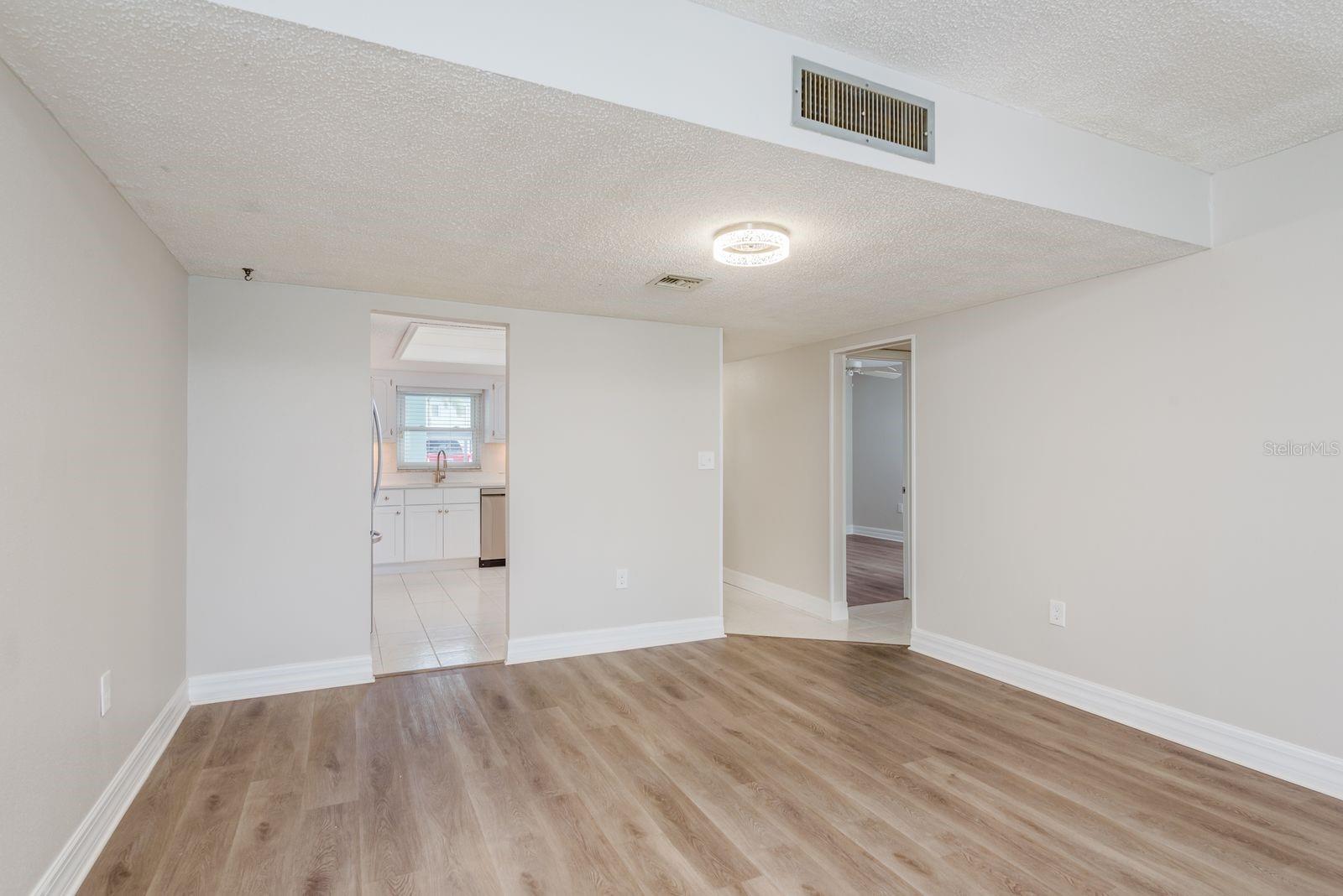 ROYAL STEWART ARMS - Residential