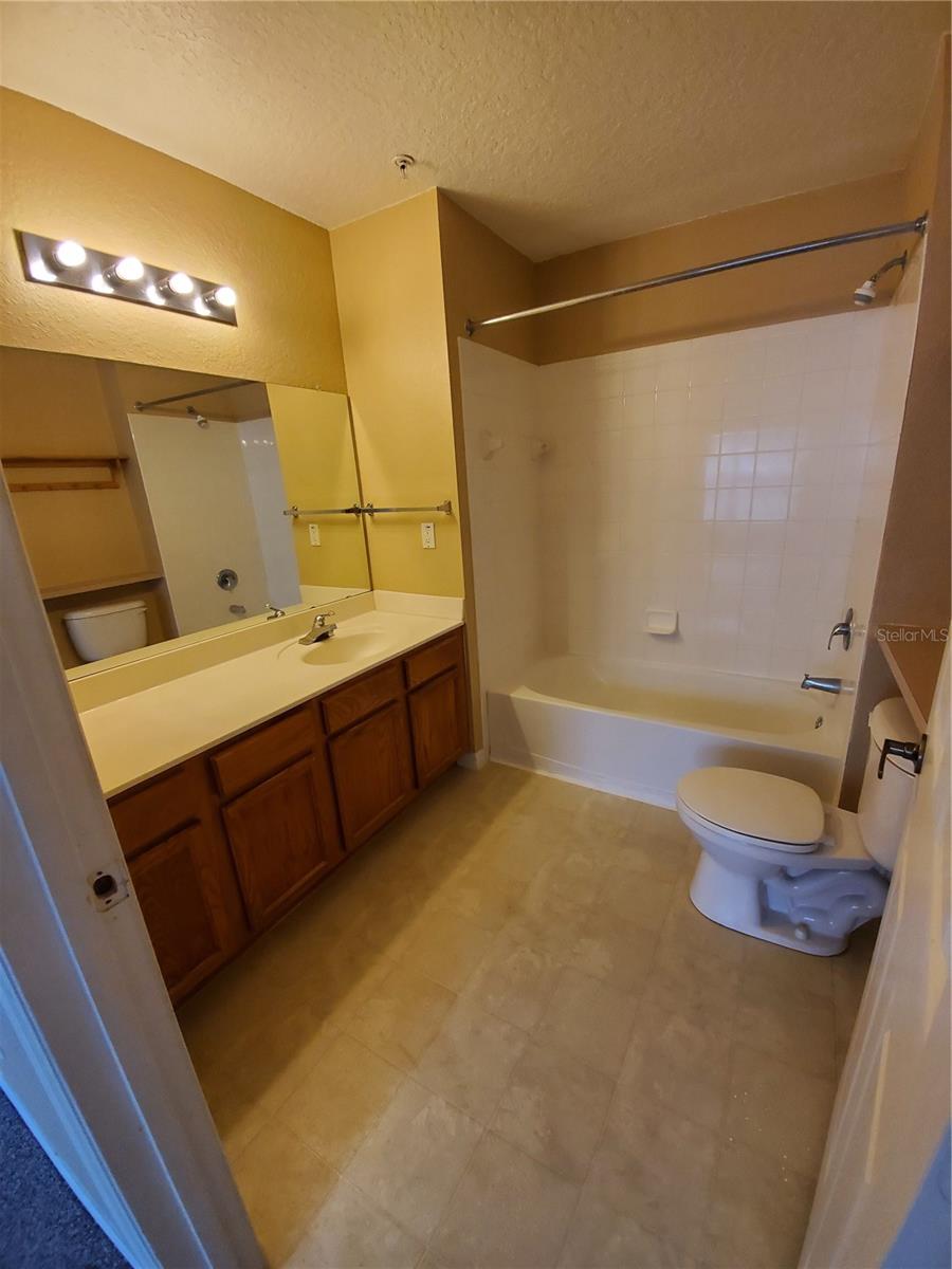 VILLAS AT SEVEN DWARFS LANE THE; A CONDO - Residential Lease