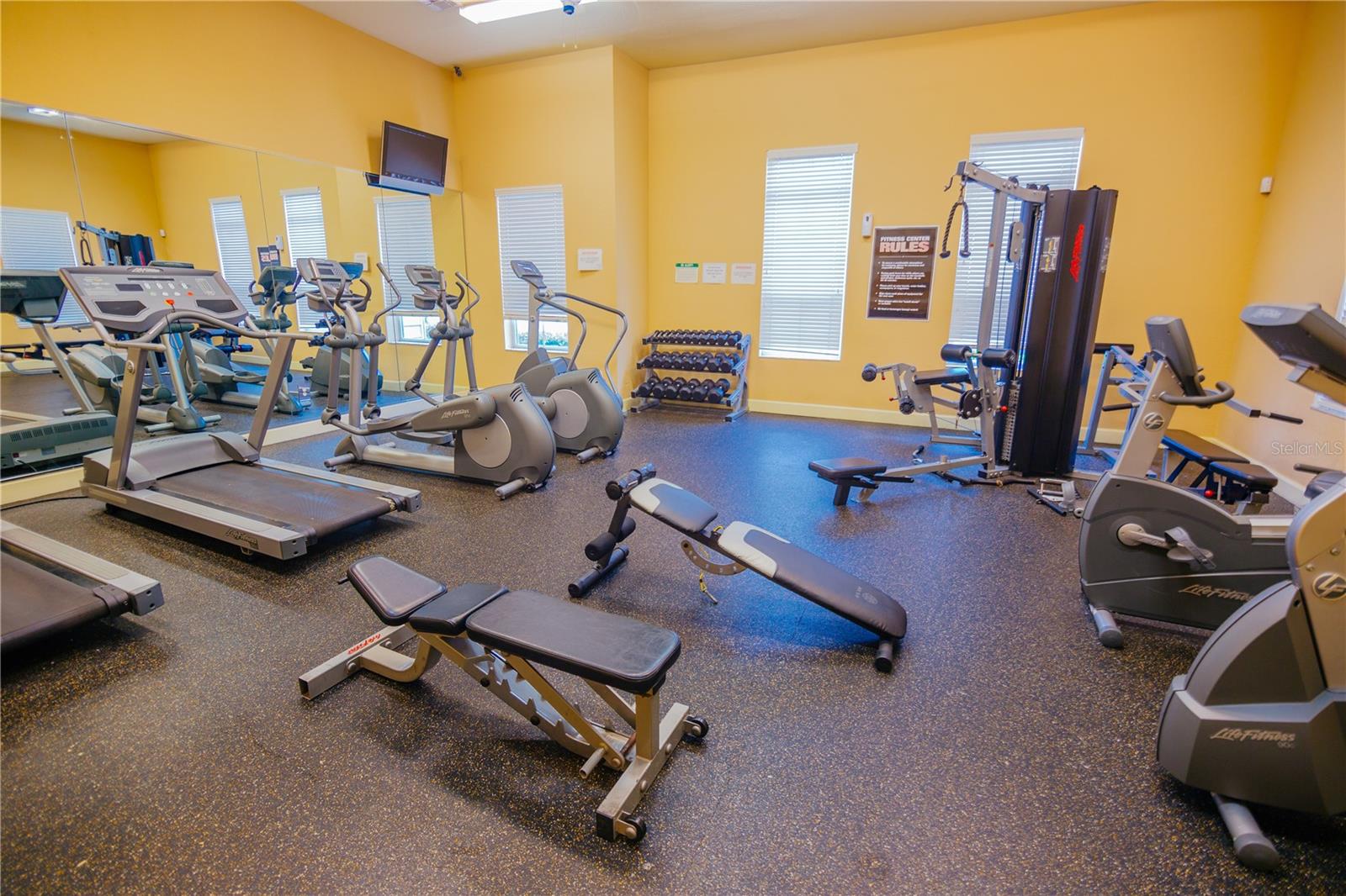 VILLAS AT SEVEN DWARFS LANE THE; A CONDO - Residential Lease