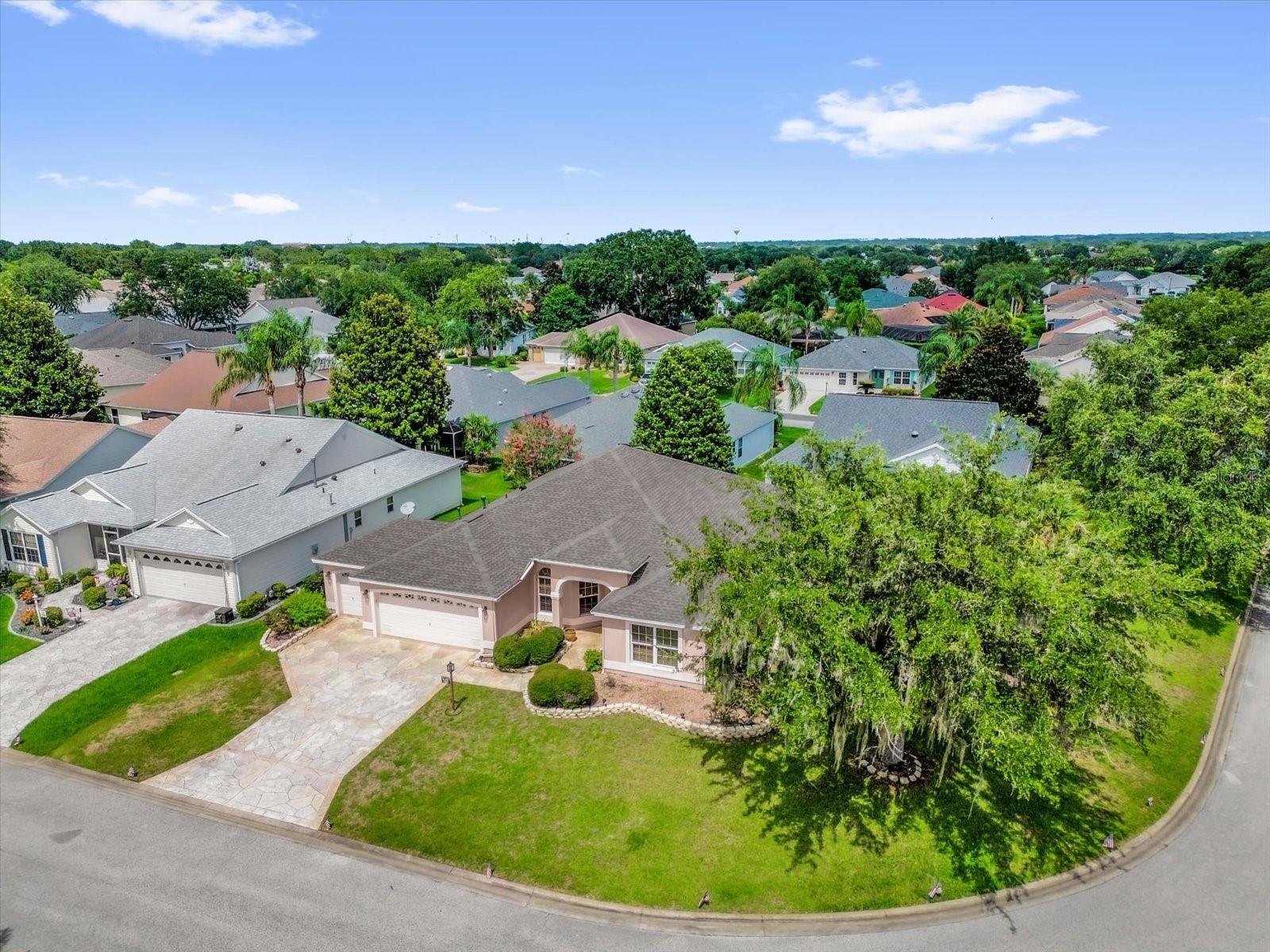 2881 MANOR DOWNS
