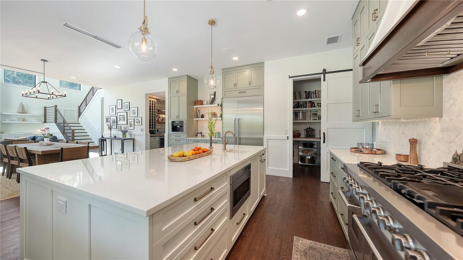 SADDLE CREEK - Residential